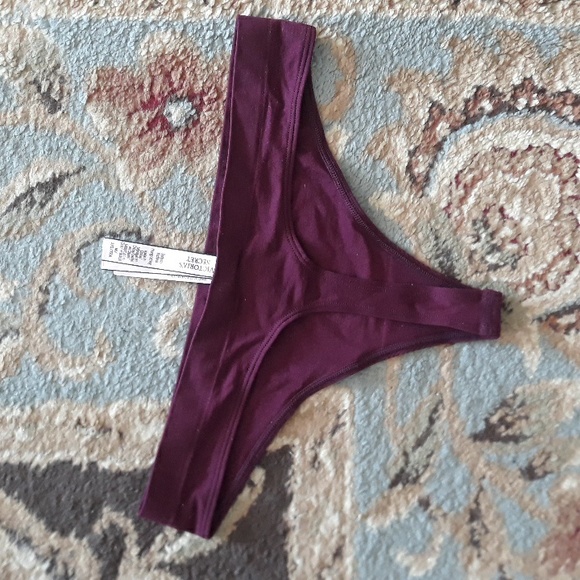 *Host Pick*Victoria Secret thong - Picture 6 of 9
